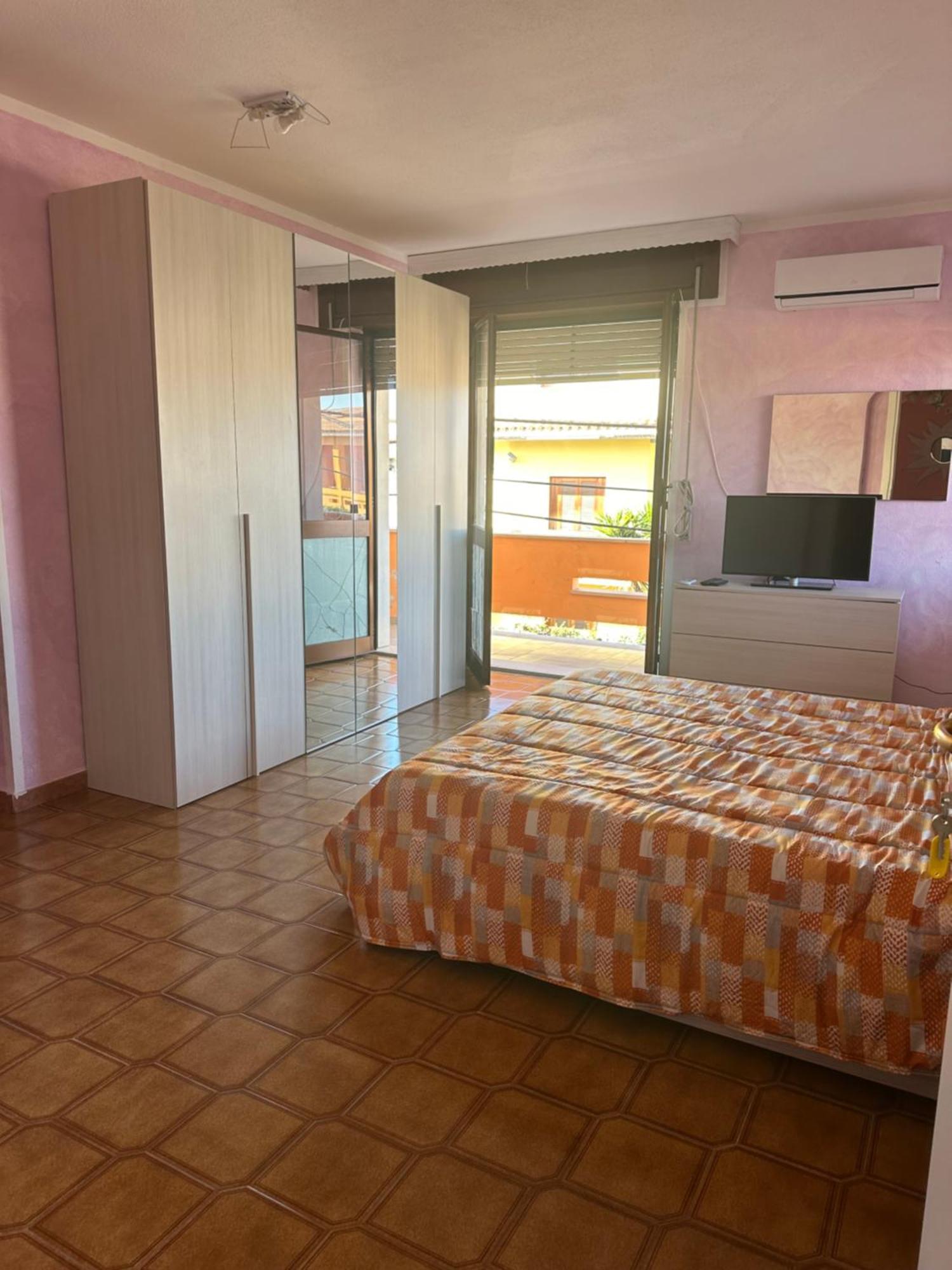 B&B My Home Al Centro Di Olbia Bagian luar foto