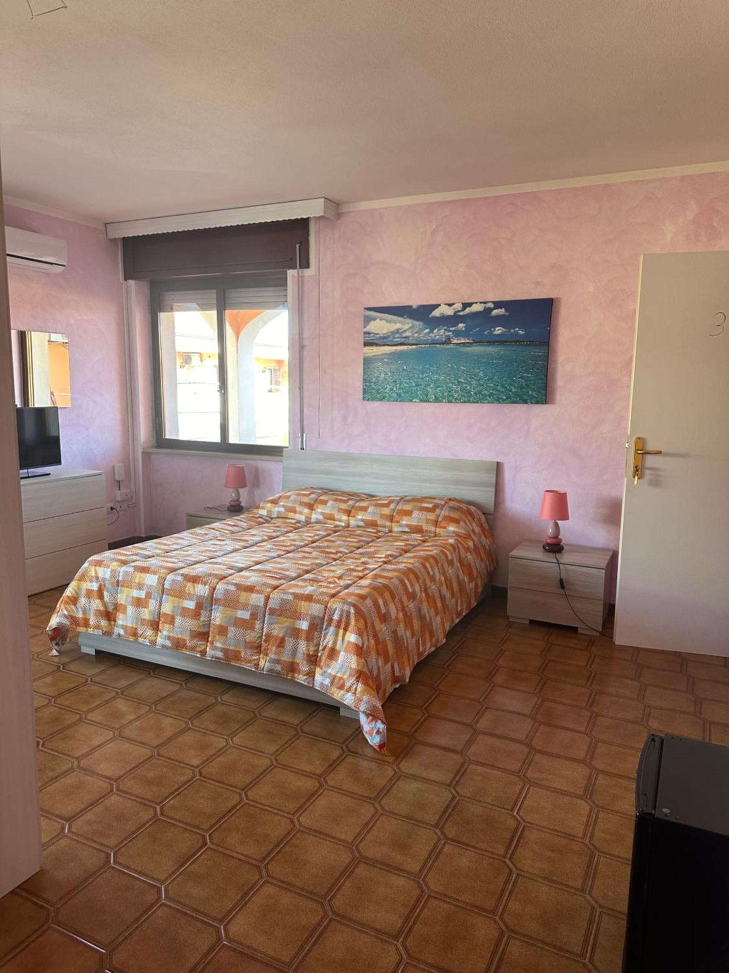 B&B My Home Al Centro Di Olbia Bagian luar foto