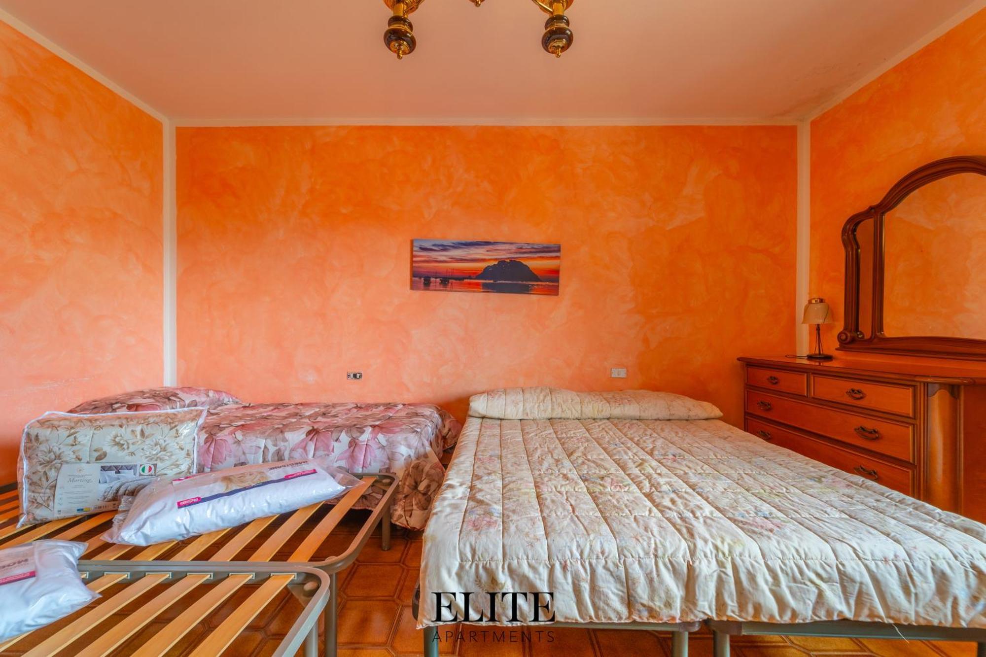 B&B My Home Al Centro Di Olbia Bagian luar foto