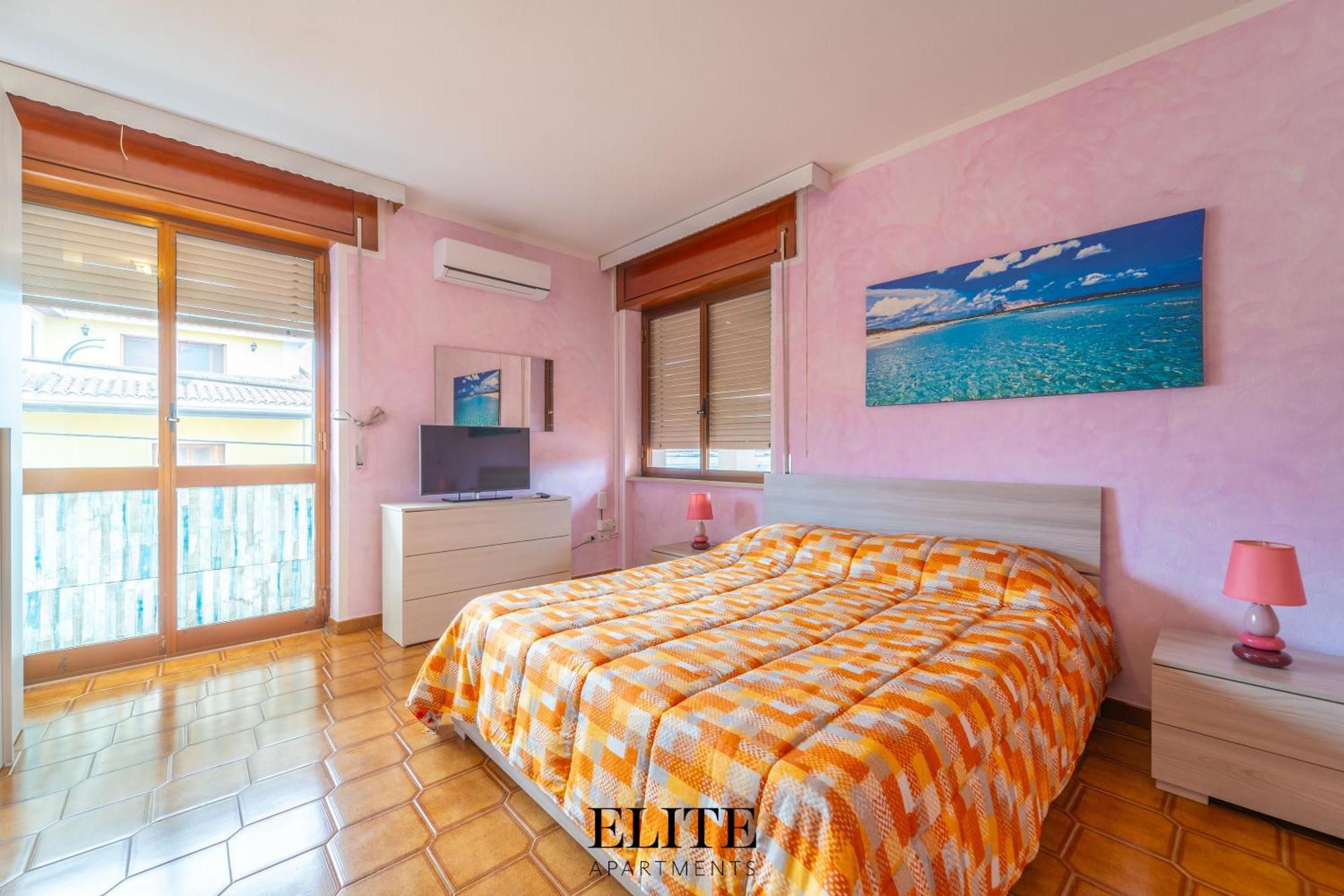 B&B My Home Al Centro Di Olbia Bagian luar foto